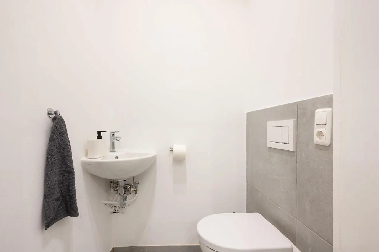 Wiesen Living - Apartment For Up To Twelve People München